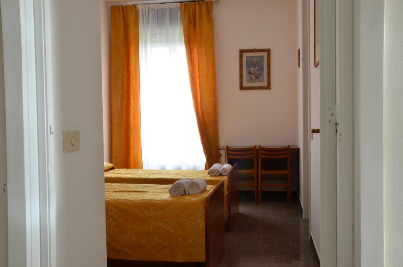 Casa Per Ferie Jpii Dom Polski Rom Exterior foto